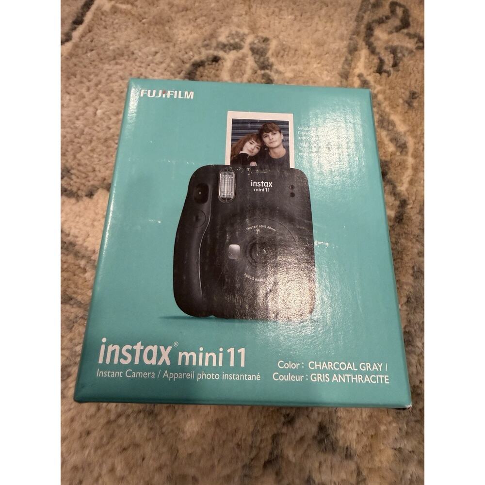 Fujifilm instax mini 11 Instant Film Camera - Charcoal Gray NIB NEW
